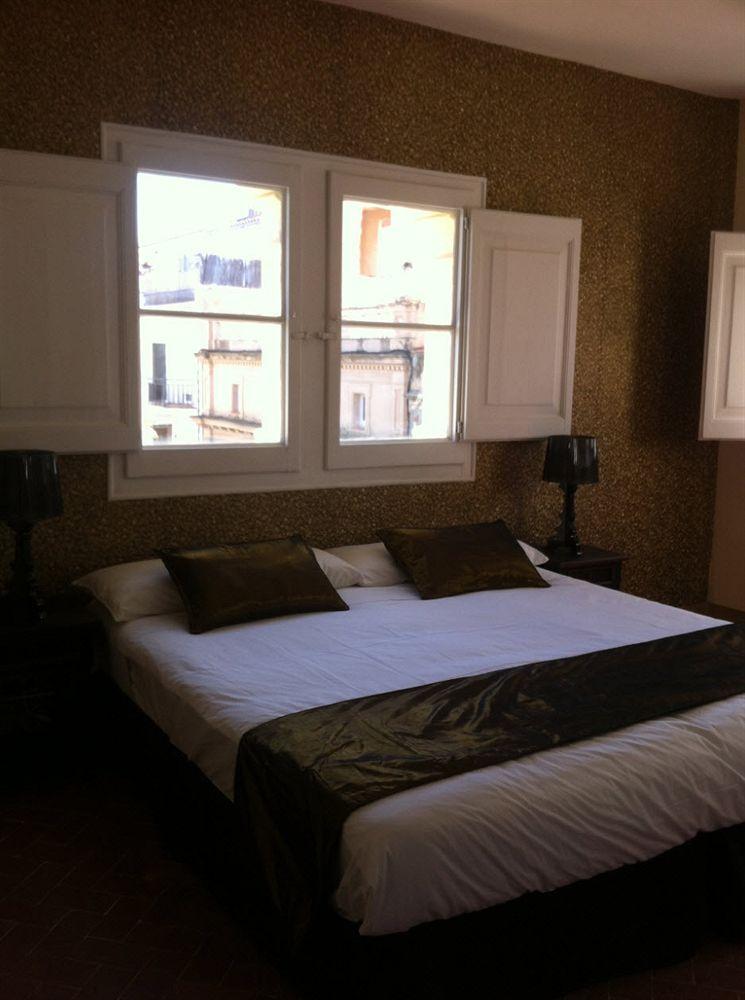 Hotel Medium Sitges 1883 Экстерьер фото